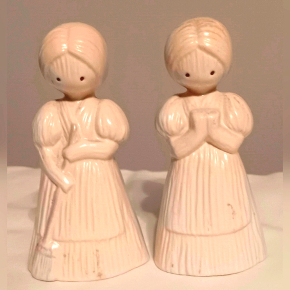 VTG ROB ROY Ceramic CORNHUSK DOLLS/Girls SALT & PEPPER Shaker Set/DECOR EUC